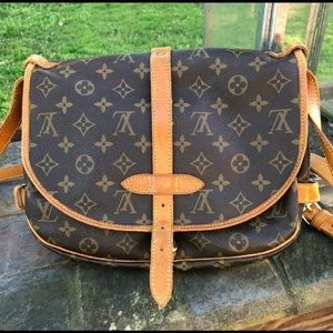 🔥SALE🔥Louis Vuitton Saumur 30